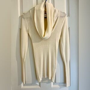 Lot of 3 Venus cowl neck sweaters sz Small